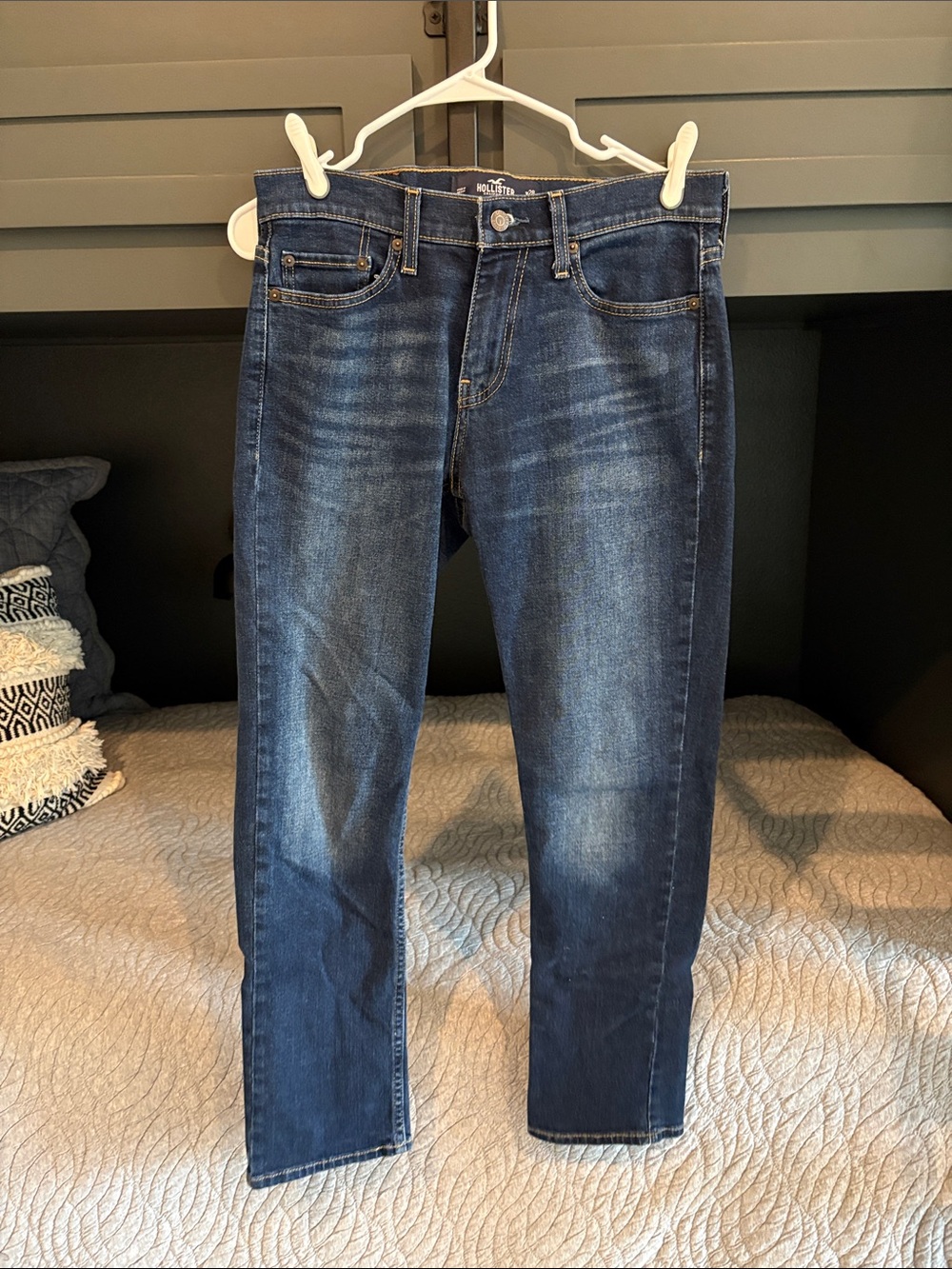 (Men’s 28/30) Hollister Jeans